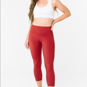 Zyia Red Pocket Brilliant Hi-Rise Capri 20"